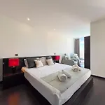 Luxury 4-suite Villa, Pool, Jacuzzi, Games Albufeira
