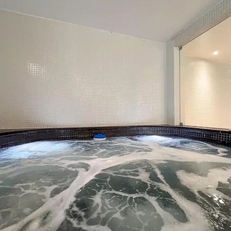 Villa Luxury 4-suite Villa, Pool, Jacuzzi, Games