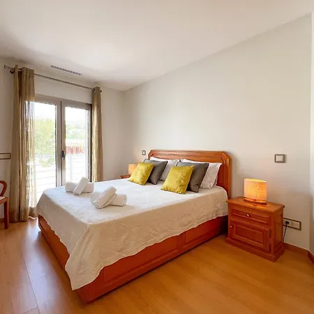 Luxury 4-suite Villa, Pool, Jacuzzi, Games * Αλμπουφέιρα