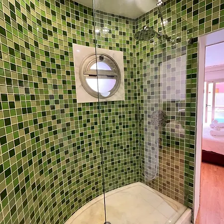 Villa Luxury 4-suite Villa, Pool, Jacuzzi, Games Albufeira