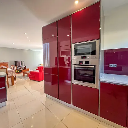 Luxury 4-suite Villa, Pool, Jacuzzi, Games