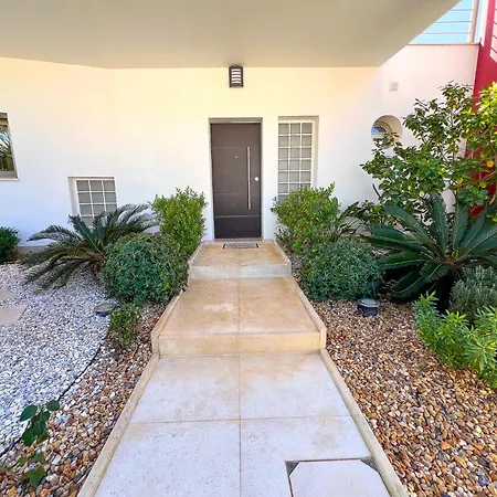 Luxury 4-suite Villa, Pool, Jacuzzi, Games Villa