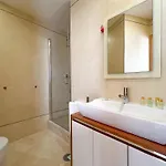 Luxury 4-suite Villa, Pool, Jacuzzi, Games 빌라