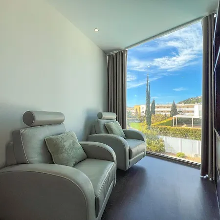Luxury 4-suite Villa, Pool, Jacuzzi, Games * 알부페이라