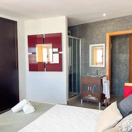 Luxury 4-suite Villa, Pool, Jacuzzi, Games 알부페이라
