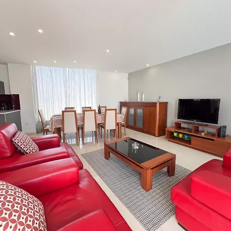 빌라 Luxury 4-suite Villa, Pool, Jacuzzi, Games